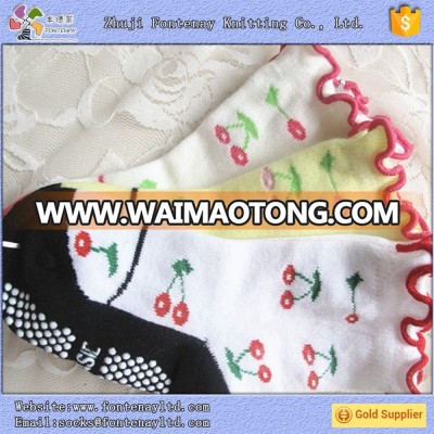 Custom sublimation happy girl high quality non slip silicon gel socks